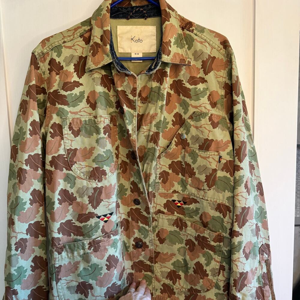 Koto Leaf print camo jacket